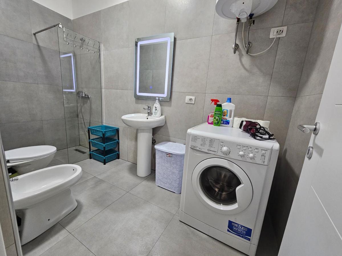 Daily Apartment In Center ติรานา ภายนอก รูปภาพ